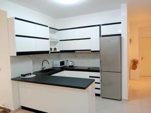 Apartment White Residence Luxury