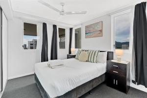 McLeod Rise - Cairn Base with Rooftop Pool & Spa