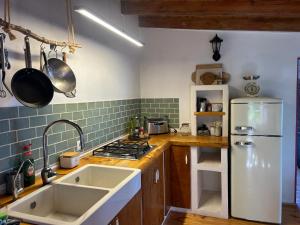 Rosas märchenhafte Finca mit Pool