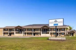 Eagle's Den Suites Kenedy a Travelodge by Wyndham - Beeville