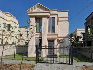 Wollywood by Mynirvana stays - Gorhe