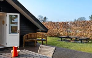 2 Bedroom Beautiful Home In Børkop