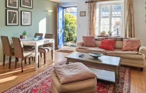 2 Bedroom Nice Home In Taden