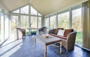 2 Bedroom Nice Home In Roslev