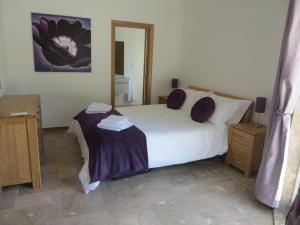 Luxury Villa with Private pool walking distance to beach and Marina