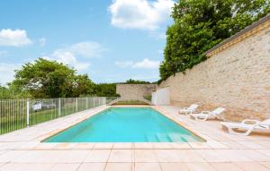 Maisons de vacances Beautiful Home In Salles Sous Bois : photos des chambres
