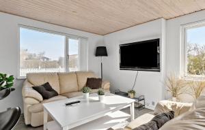 Beautiful Home In Otterup With Wifi