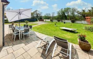 Maisons de vacances 4 Bedroom Cozy Home In Riec-Sur-Belon : photos des chambres