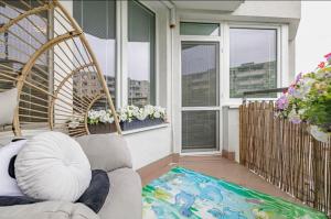 Central, Sunny and Spacious Apartment