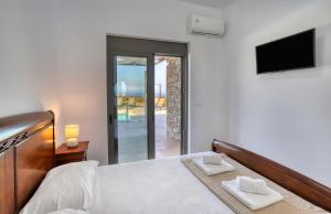 Sternes Panorama Executive Villa with Pool, by Comfortbnb