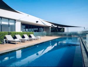 Penthouse and Apartment at The Capital Triology Menlyn Maine