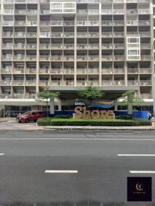 Newly opened near MOA & Airport with PS4 and karaoke