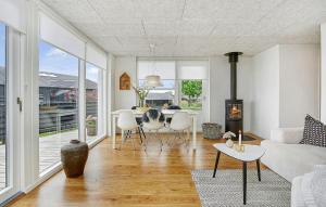 Awesome Home In Juelsminde With Wifi