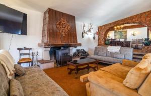 Gorgeous Home In Puente Genil With Wifi