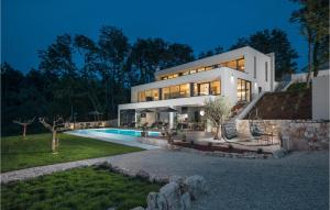 Awesome Home In Zminj With Wifi