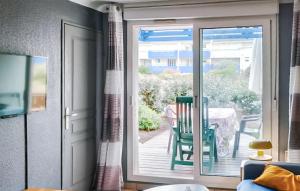 Pet-Friendly Apartment In Lacanau