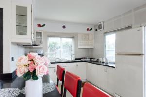 Sunshine Cozy Pool Villa