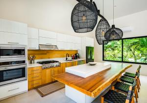 Xanadu Luxury Villa 5BR - 10P Tamarindo - Hacienda Pinilla