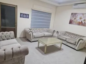 Samer Apartment - Al Azraq ash Shamālī
