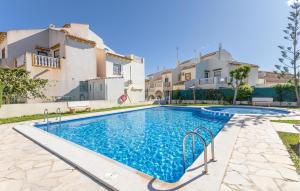 2 Bedroom Stunning Home In La Zenia