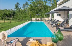 Awesome Home In Zminj With Wifi