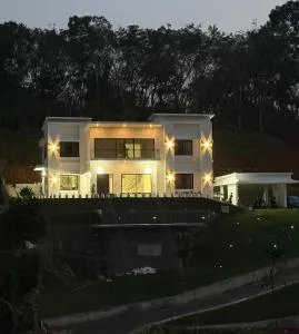 KiwiOz Villa - Mukkam