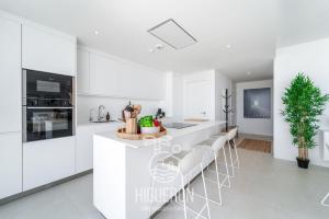 HigueronRentals La Casa de Kaasa