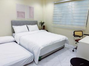 Muji Salvacion with WiFi & Netflix