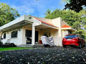 Muji Salvacion with WiFi & Netflix