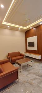 Lime Tree 1BHK Service Apartment Near Fortis Hospital Gurgaon