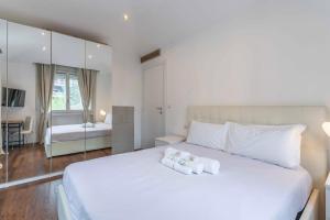 Red Line Design Studio