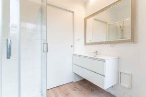 Red Line Design Studio