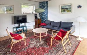 3 Bedroom Stunning Home In Malling