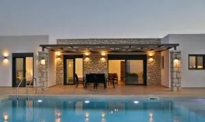 Sternes Tropicana Executive Villa with pool - Khamézion