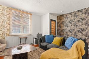 Two Bedroom Apartment By Brookland Stays Serviced Accommodation Short Lets Brighton With Free WiFi