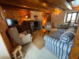 Gîte 6 pers jardin et cheminée à 10 mn des pistes - 皮奥伊恩格利