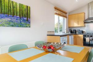 Dove Lodge - Peak District Cabin