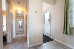 Dove Lodge - Peak District Cabin