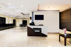 Super Townhouse New Town Near DLF