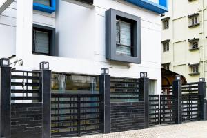 Super Townhouse New Town Near DLF