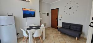 Bilocale con Terrazzo Milano-Forum-M2-Humanitas e WiFi