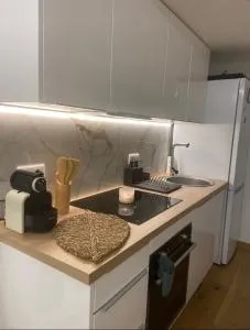 MAISON DE VILLAGE - Climatisée - avec Terrasse - 拉蒂尔比耶