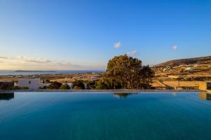 Soho Villa in Paros
