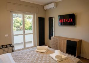 immerso nel verde a due passi dal centro