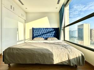 Delux Two Bedroom Apt In Vinhomes Green Bay Near Marriott and Keangnam