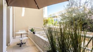 B014 Spacieux 2 chambres piscine parking 4min plage