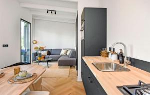 3 Bedroom Beautiful Home In Den Oever