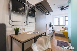 24H Check in & Skypool - Riveria City Premium KL Suite