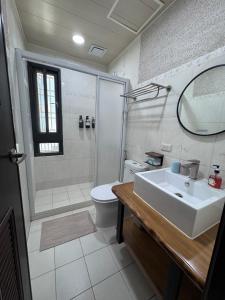 Phòng Giường Đôi Hạng Bình Dân (Budget Double Room)