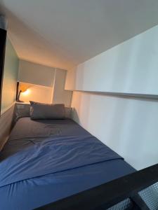 Phòng Đơn Với Phòng Tắm Chung (Single Room with Shared Bathroom)